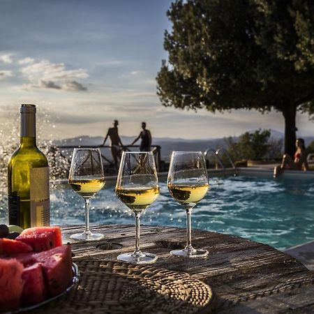 Il Poggio Delle Ginestre Guest House Torgiano Luaran gambar
