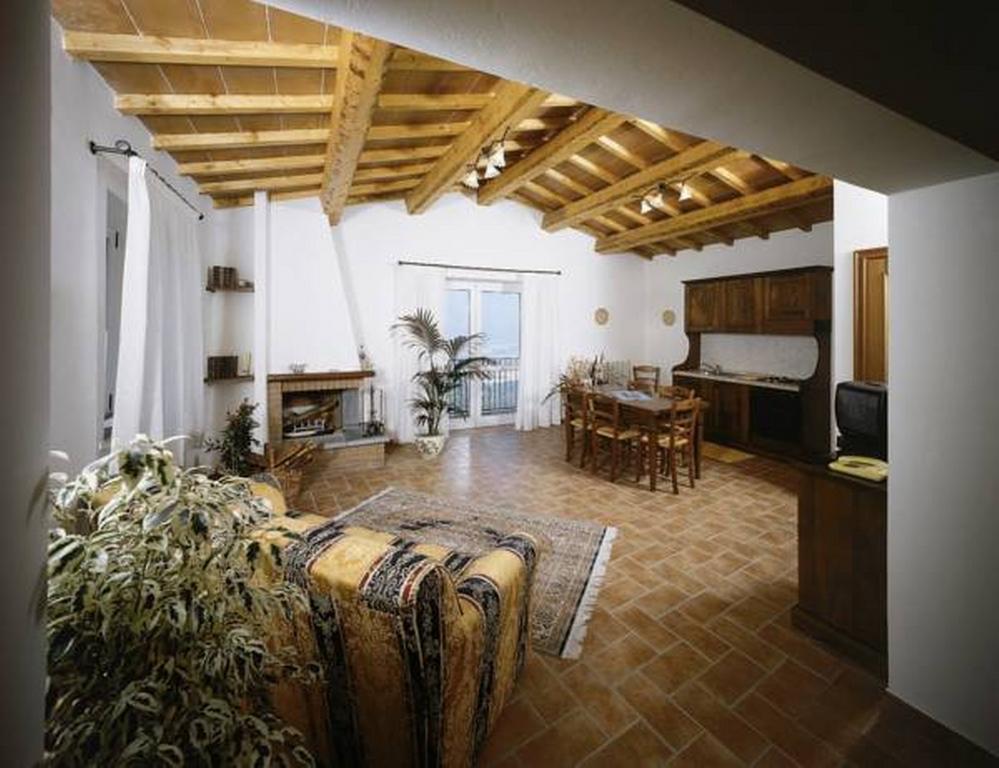 Il Poggio Delle Ginestre Guest House Torgiano Luaran gambar