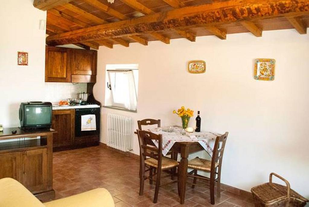 Il Poggio Delle Ginestre Guest House Torgiano Luaran gambar