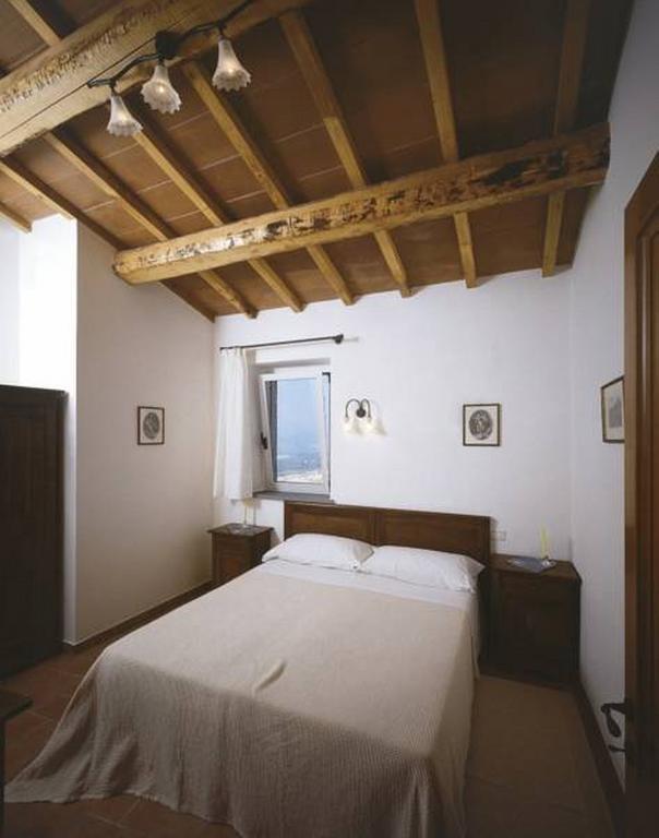 Il Poggio Delle Ginestre Guest House Torgiano Luaran gambar